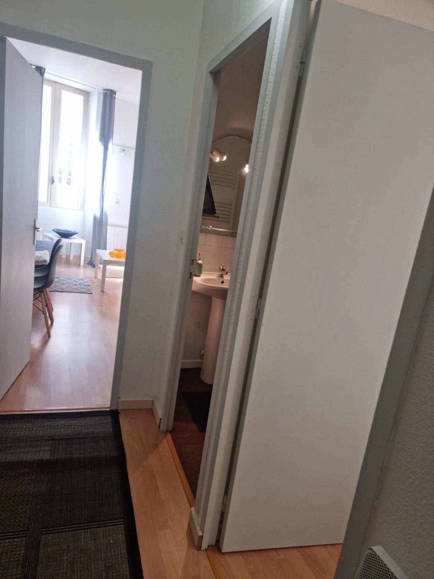 Appartement Intramuros En Hyper Centre Ville Avignon Exterior photo